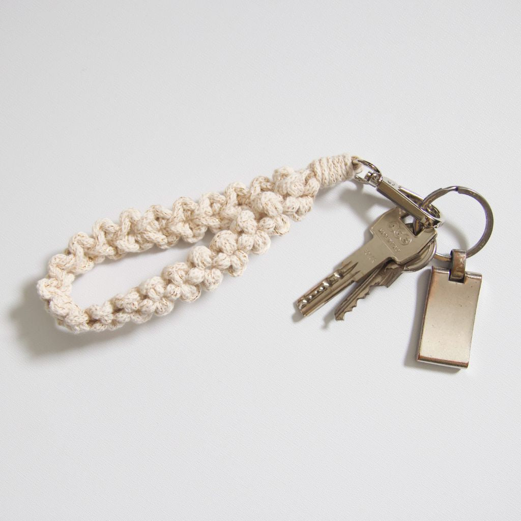 Macrame pattern Keychain (pdf guide)